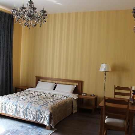 Barin House Hotel Sumy Ngoại thất bức ảnh