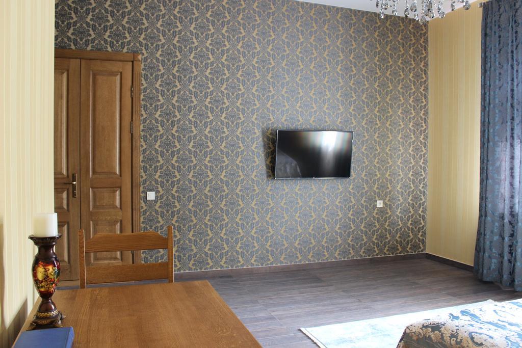 Barin House Hotel Sumy Ngoại thất bức ảnh
