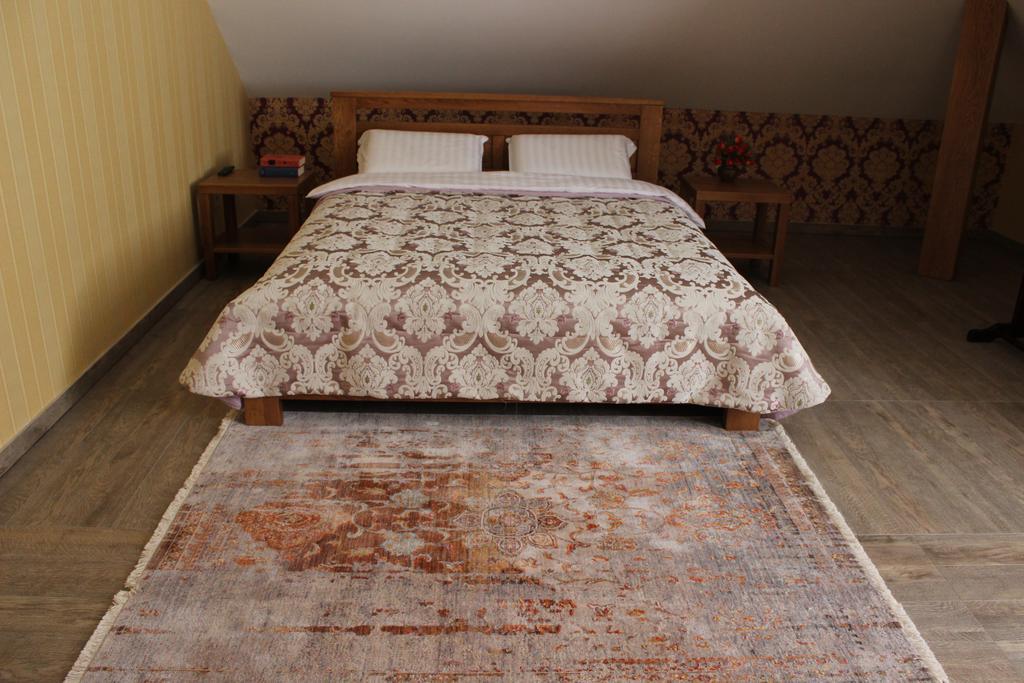 Barin House Hotel Sumy Ngoại thất bức ảnh