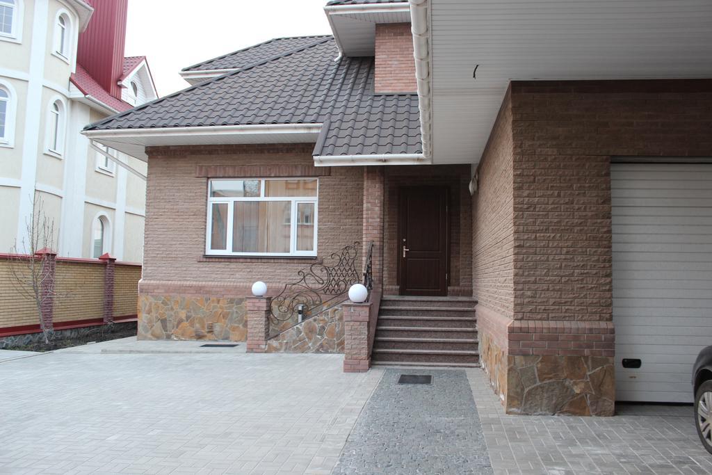 Barin House Hotel Sumy Ngoại thất bức ảnh