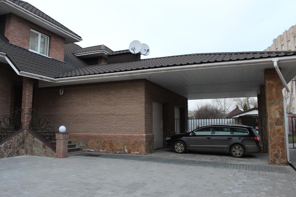 Barin House Hotel Sumy Ngoại thất bức ảnh
